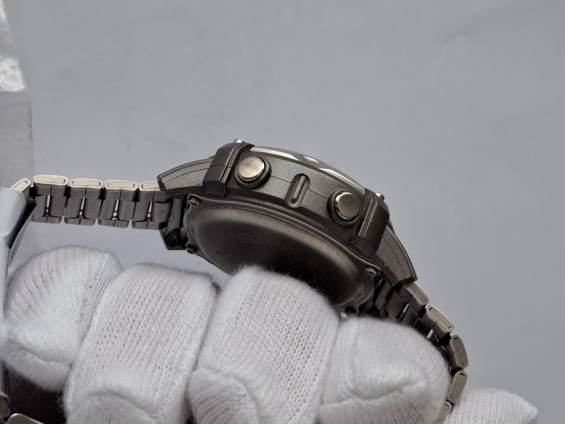 Orologi: Intertronic  Batterien ersetzen, wird als Defekt angeboten – Difettoso da Niedergösgen venduto da Johny10 5