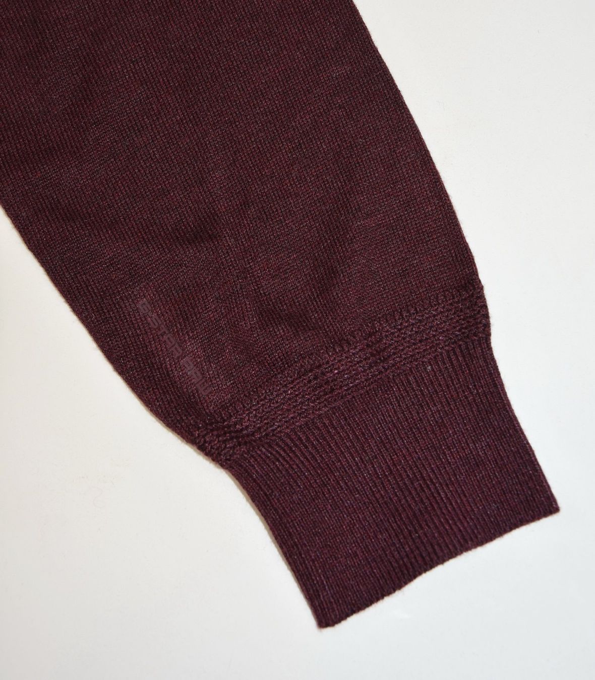 G-Star Pulls & Sweat-shirts: G-Star RAW Herren Pullover V Neck Pullover /weinrot/Gr.XL – Neuf avec emballage d'origine à Wohlenschwil par EddieS-Outlet 4