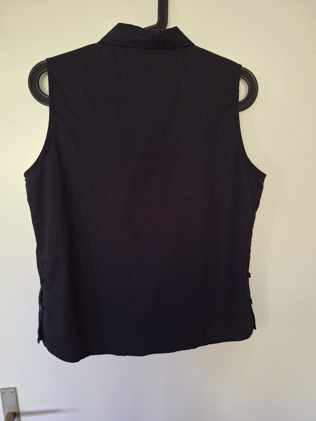 T-shirt: 2-teiliges Set Tshirt und Gilet – Nuovo (secondo la descrizione) da Aesch BL venduto da sar_j59l 1