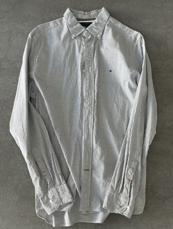 Chemise Tommy Hilfiger rayée, taille M