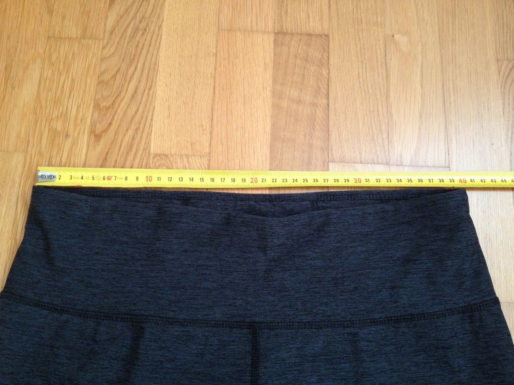 Pantaloni: Sport Hosen – Usato da Dübendorf venduto da Fip05 2