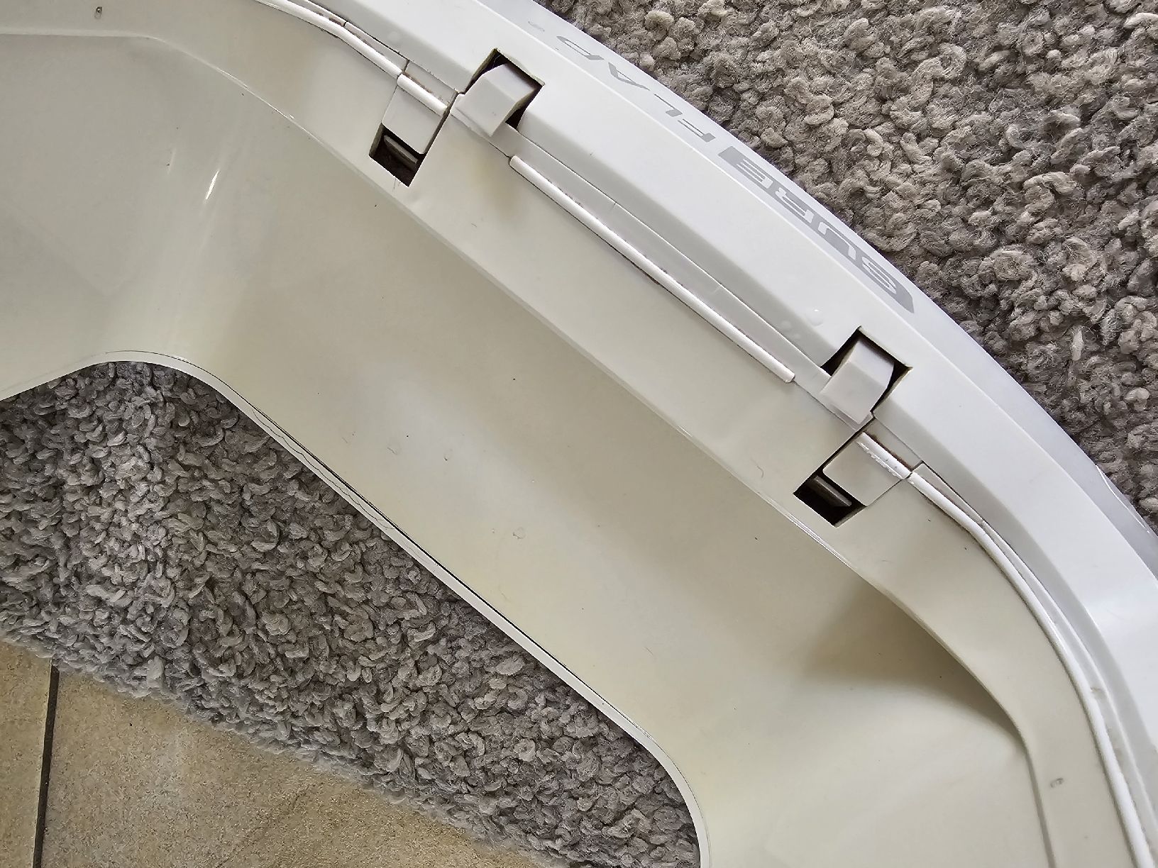 Gattaiole: SureFlap Mikrochip-Katzenklappe XL inkl. Hub & Netzteil – Usato da Sisseln AG venduto da Naturkatzenbaum 9