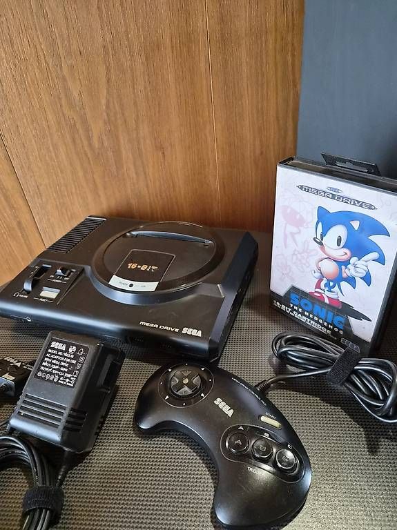 Console: Sega Mega Drive 16-Bit Konsole mit Sonic – Usato da Berg TG venduto da pas_mft2
