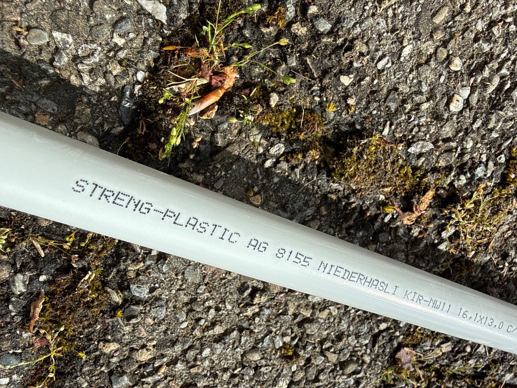 Cavi: ca. 3 m Kabelrohr, Plastik – Usato da Amriswil venduto da used2use 2