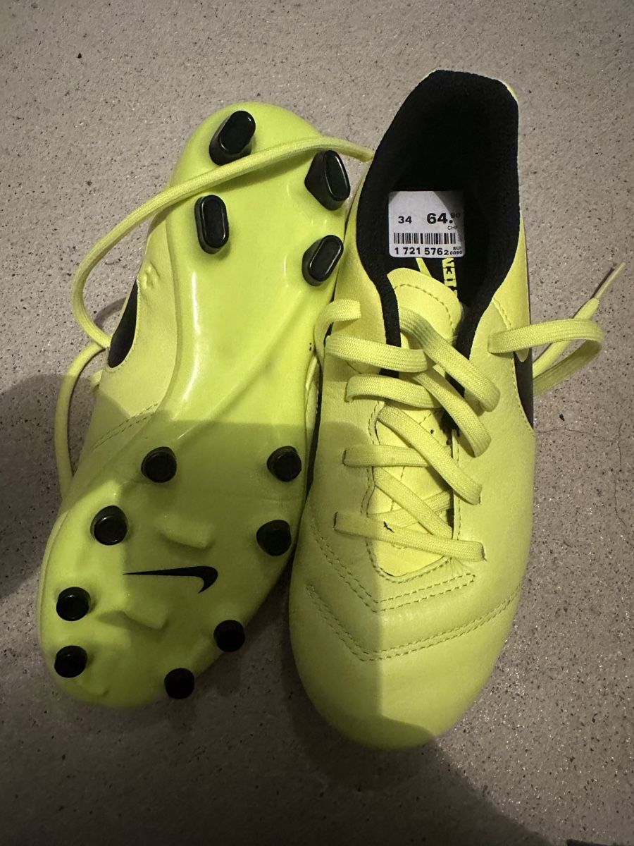 Nike Schuhe für Jungen: fussballschuhe von nike – Neu und originalverpackt aus Wetzikon ZH von Sammer79 1