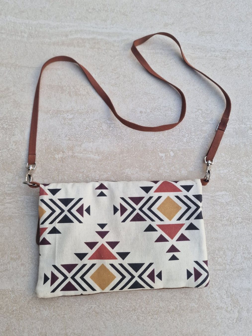 Borse da donna: Clutch aus Stoff von agency3 – Nuovo (secondo la descrizione) da Kilchberg ZH venduto da bluessolo 1