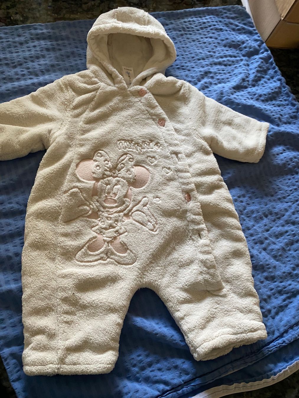 Tute: Disney warmer Einteiler Grösse 62 – Usato da Allenwinden venduto da Obalu 2