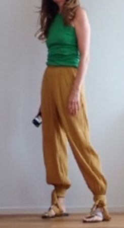 ZARA Bombacha-Hose mit Schleifen - neuwertig -