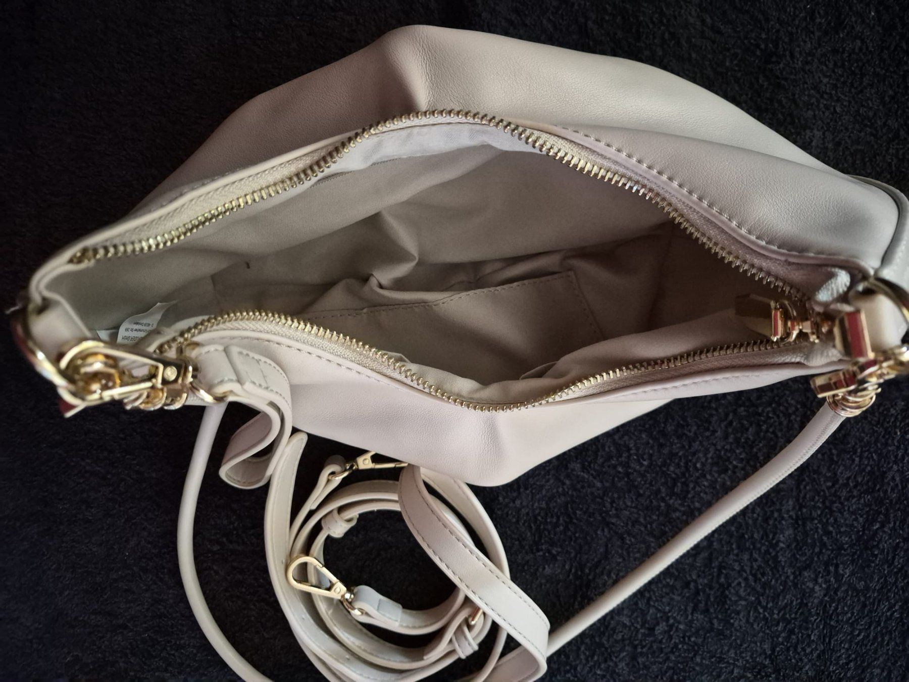Borse da donna: Markenhandtasche Seidenfelt – Nuovo (secondo la descrizione) da Brüttisellen venduto da Stargate39 2