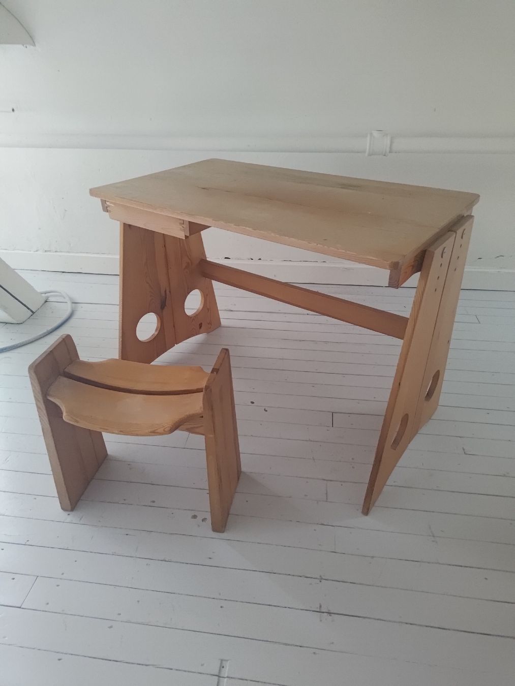 Scrivanie: Swedish Vintage Design Desk Gilbert Maklund – Usato da Untersiggenthal venduto da babette0815 4