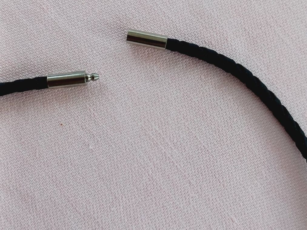 Ketten: Kordel  Halsband 44cm – Neu und originalverpackt aus Winistorf von acreativ 1
