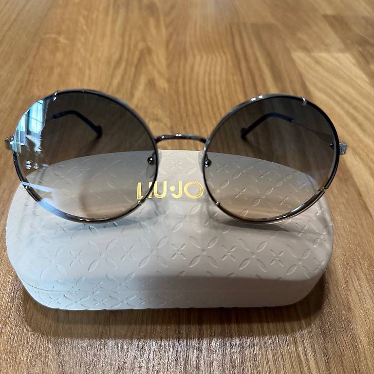 Brillen & Gläser: Originale Liu Jo Sonnenbrille mit Blaustich – Gebraucht aus Birmensdorf ZH von clotschi