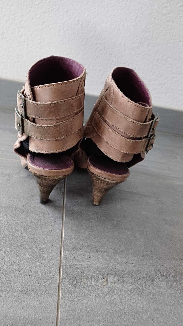 Scarpe da donna: Sandale Taille 37 – Usato da Müntschemier venduto da Kinako 2