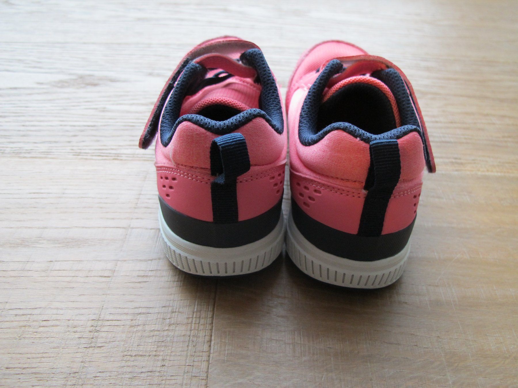 Chaussures filles: Turnschuh Sportschuh Gr. 29 – D'occasion à Rheinfelden par zwitschi_09 2