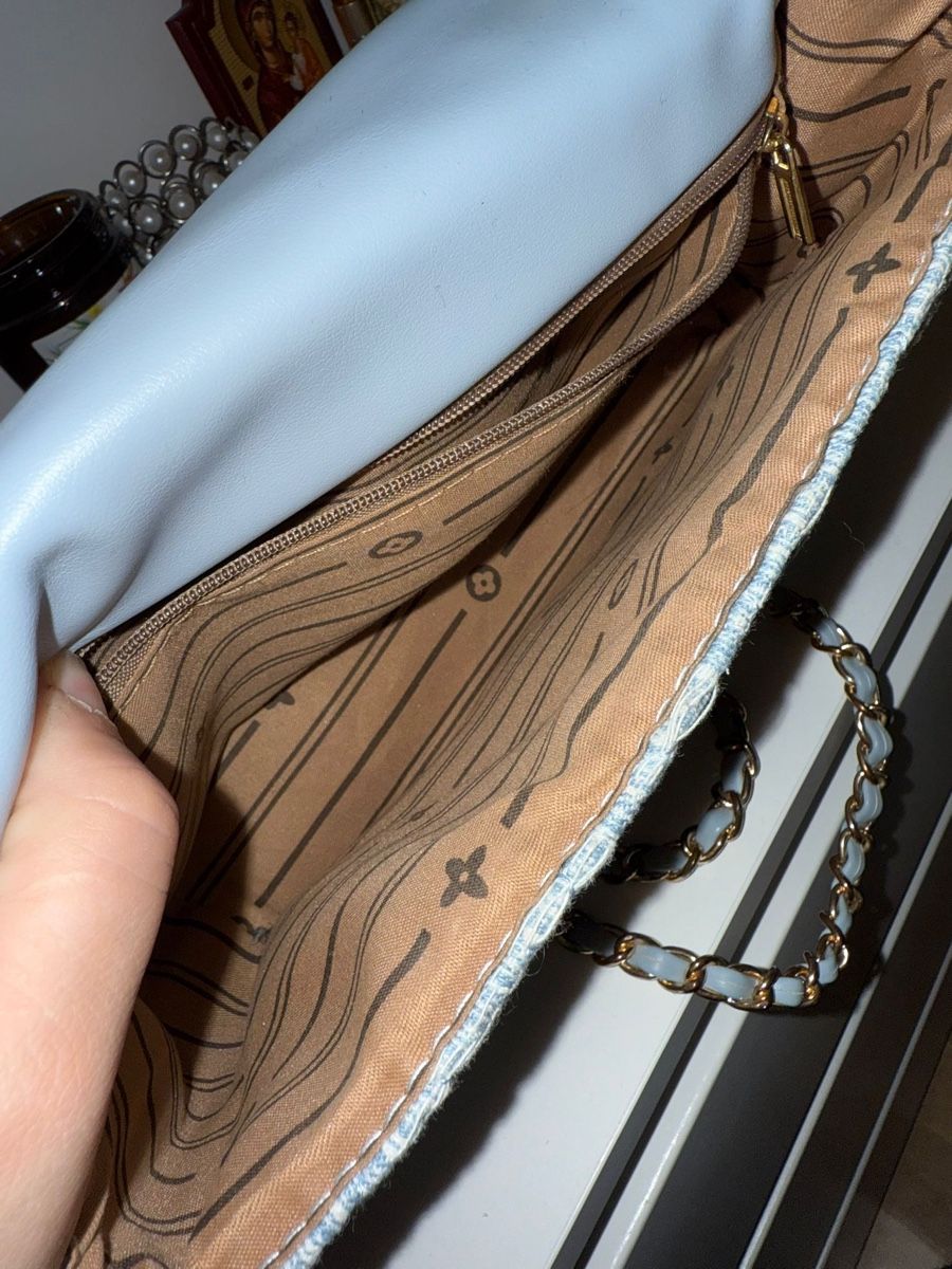 Taschen für Damen: Schöne Damentasche blau – Gebraucht aus Stein AG von Vesna-aa 2