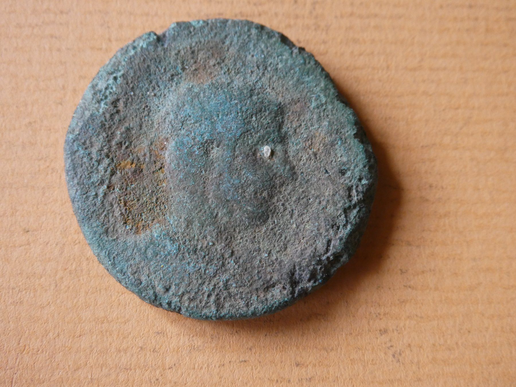 Tutti le monete: uralte grosse Bronzemünze  32 mm     21.28  g – Usato da Hinterforst venduto da Rohusri