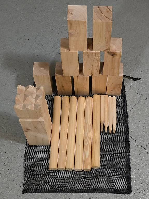 Giochi: Spiel Wikingerschach / Kubb – Usato da Urtenen-Schönbühl venduto da ger_bx2c 1