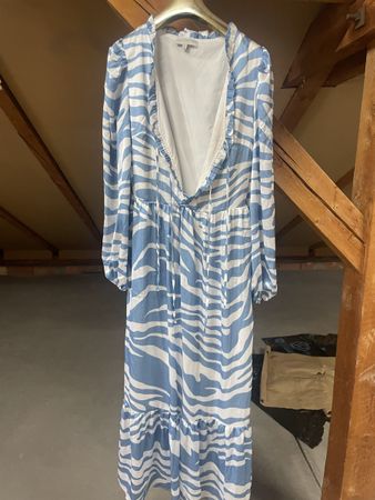 Never Fully Dressed Midi-Kleid