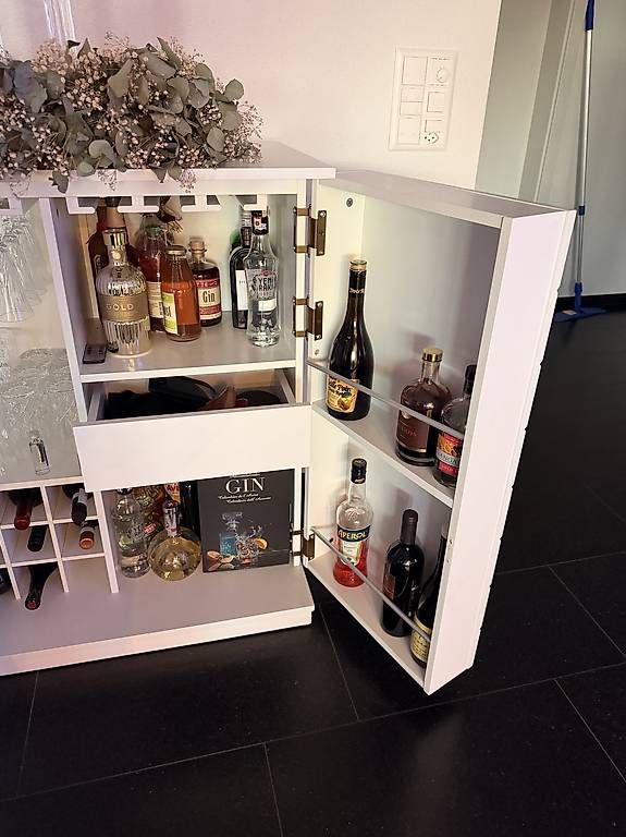 Ladenausstattungen & Messebau: Bar weiss – Gebraucht aus Lohn-Ammannsegg von YAS_85 1