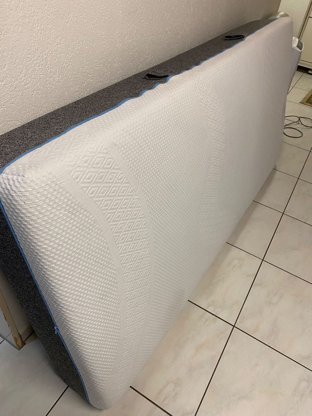 Materassi: Mily Royal Plus H4 Matratze 90x195,  Härtegrad H4 – Nuovo (secondo la descrizione) da Wängi venduto da inf_2hrj 2