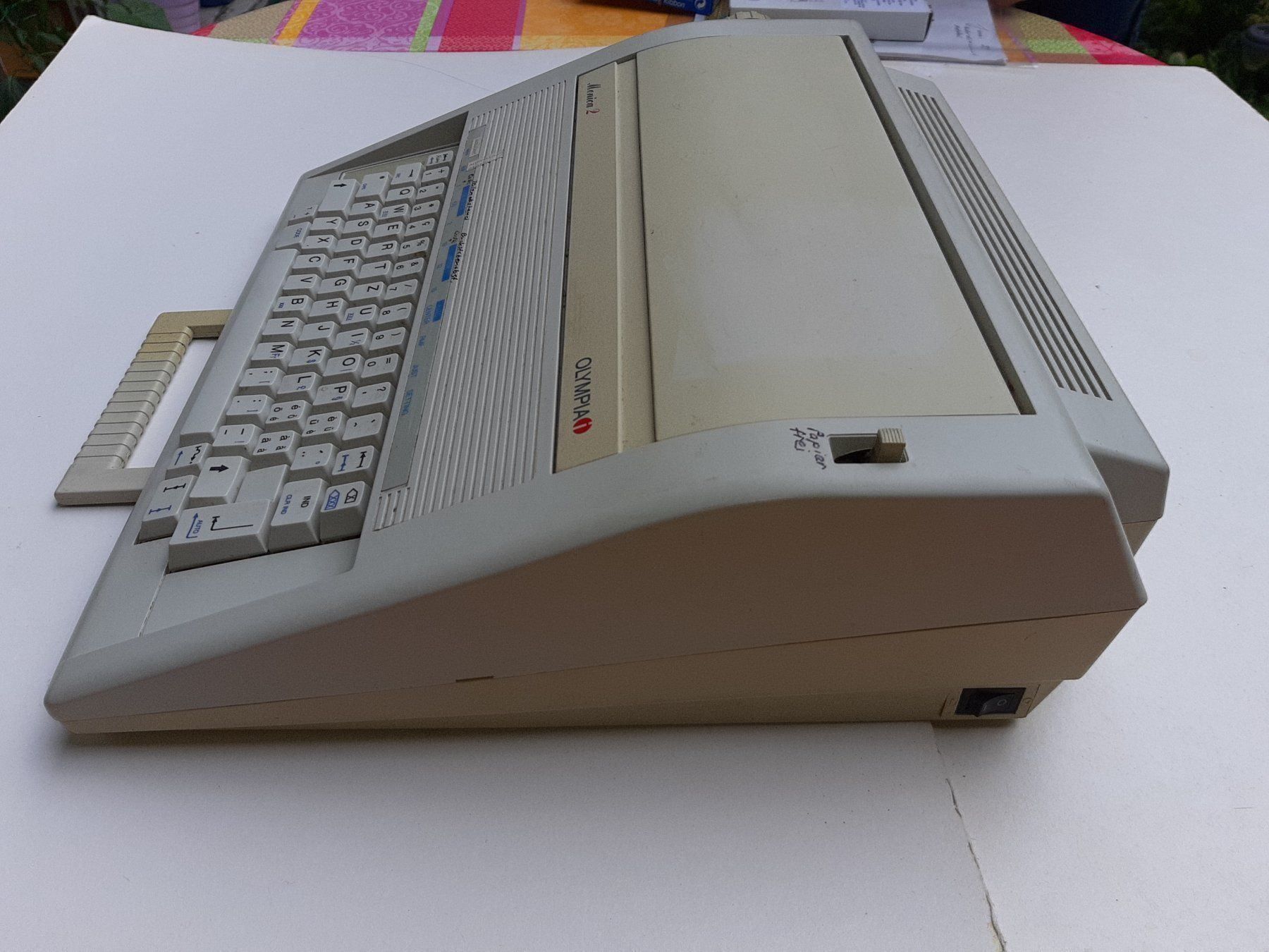 Macchine da scrivere: Schreibmaschine Olympia Monica 2 – Usato da Riedern venduto da martigni_88 2