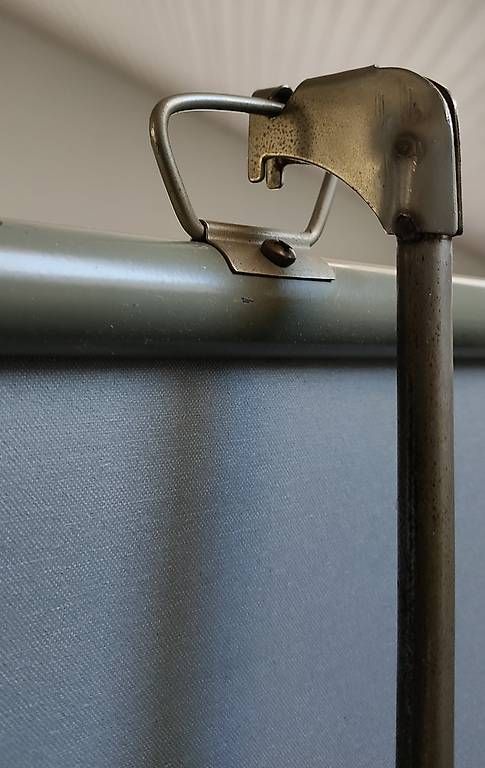 Vidéoprojecteurs: Dia - Projektor mit Leinwand – D'occasion à Udligenswil par barmen 4