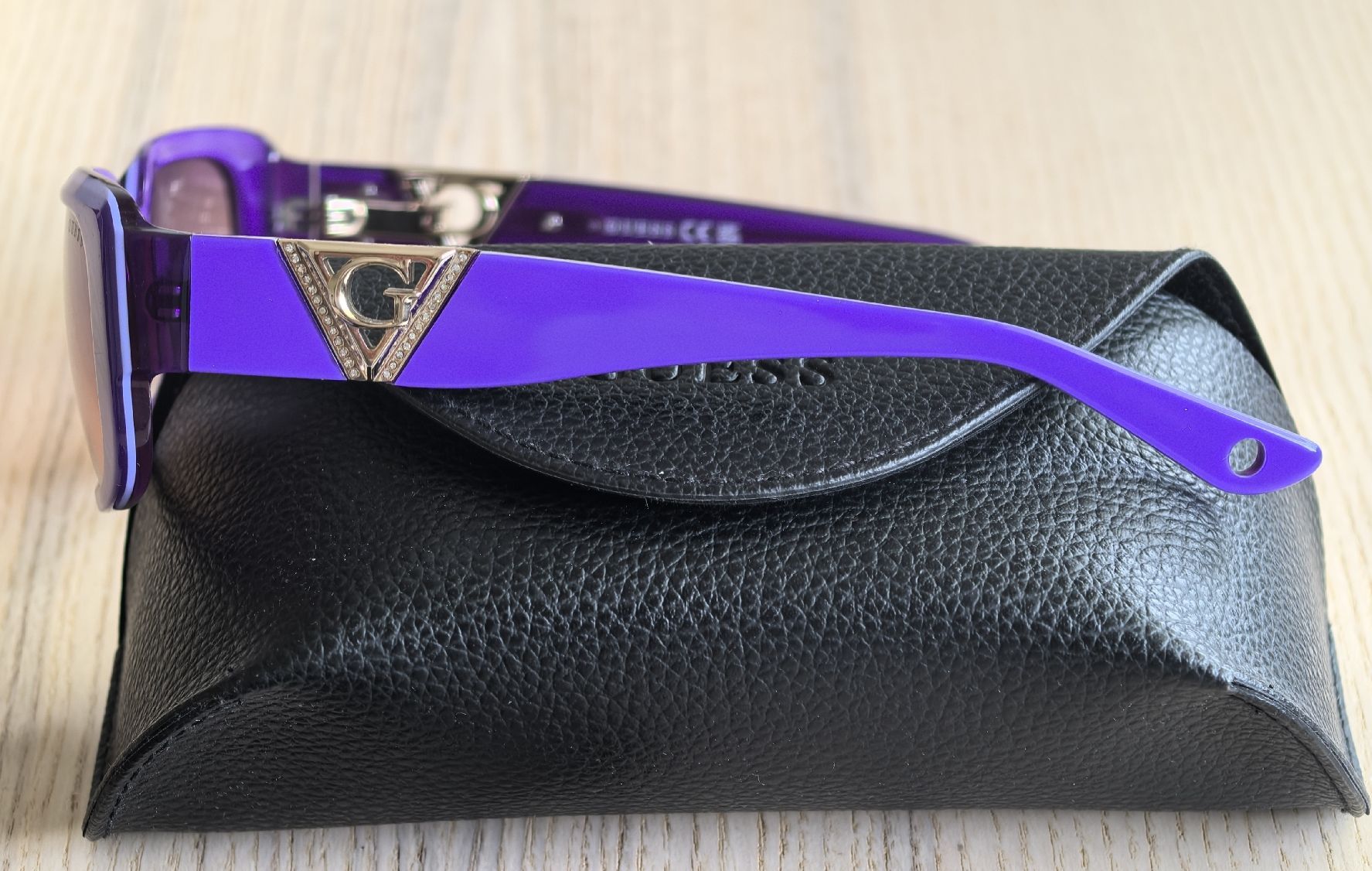 Guess Occhiali & Lenti: Guess Damen Sonnenbrille – Nuovo e nell'imballaggio originale da Bad Ragaz venduto da AKahlon 1