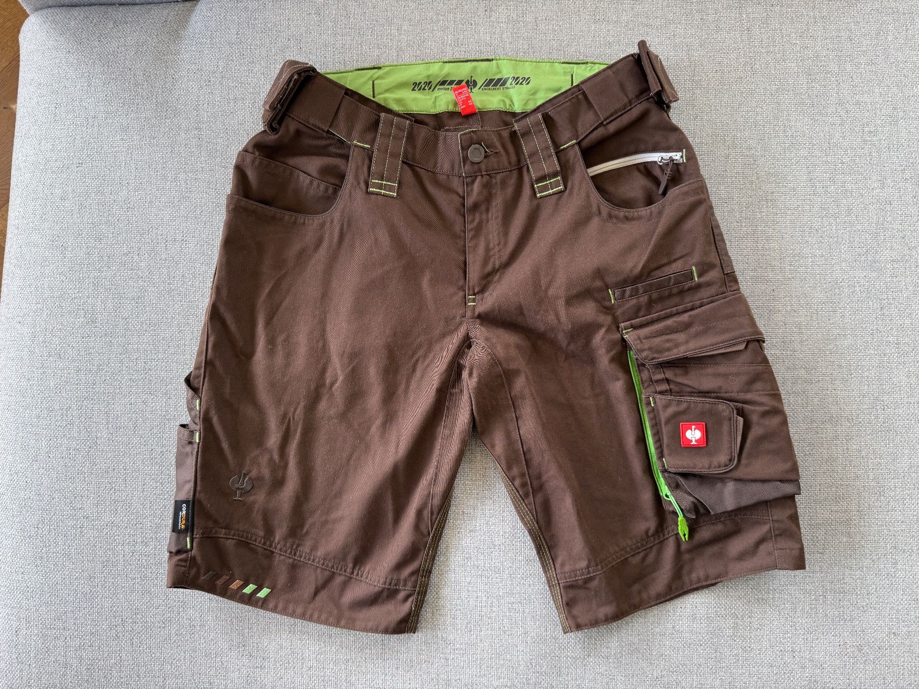 Engelbert Strauss Pantaloni: Kurze Engelbert Strauss Hose, Größe 40 E. S. Motion Damen – Usato da Ennetbaden venduto da mapa05