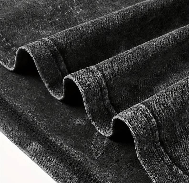 T-Shirts: Oversized Wild Tshirt, Grey washed out, Size XL – Gebraucht aus Baden von laurent2025 2