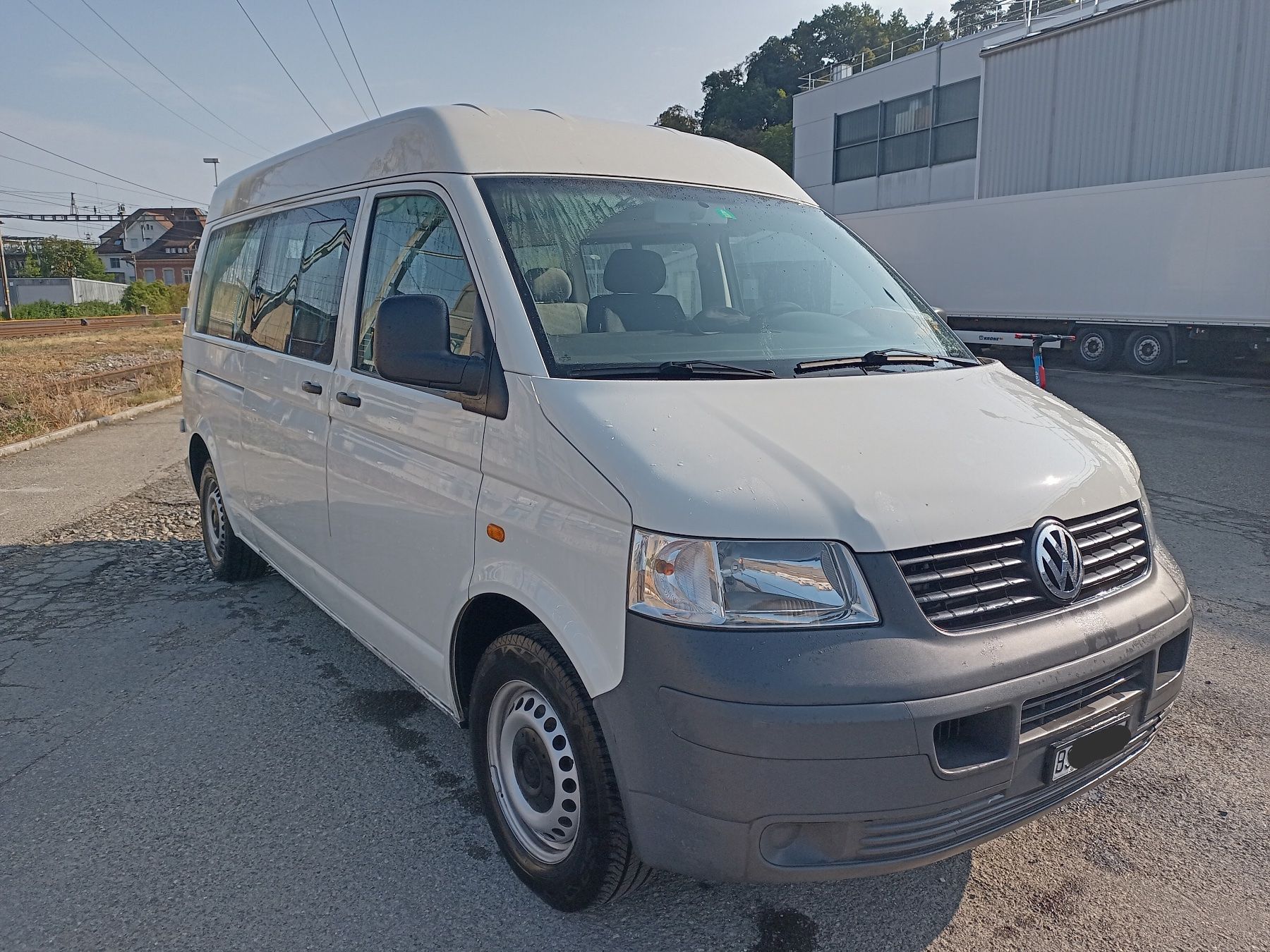 VW Veicoli commerciali: VW T5 (Langversion)–Zuverlässiger Allrounder&Camperbasis – Usato da Basel venduto da RueschMotorColl