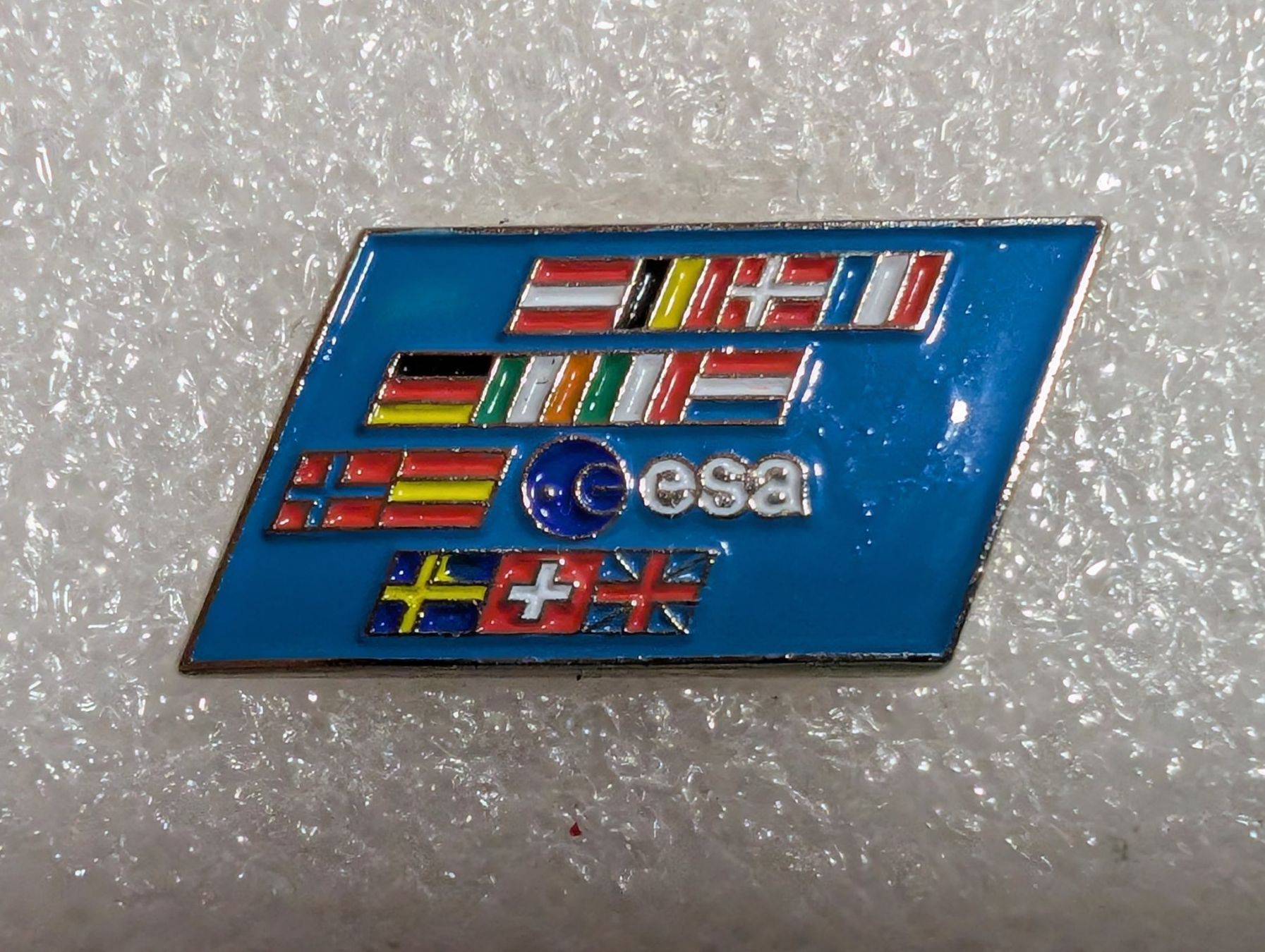 Placchette & Badge: Ansteckpin 265: esa – Usato da Oppligen venduto da Pin-Fall-Shop
