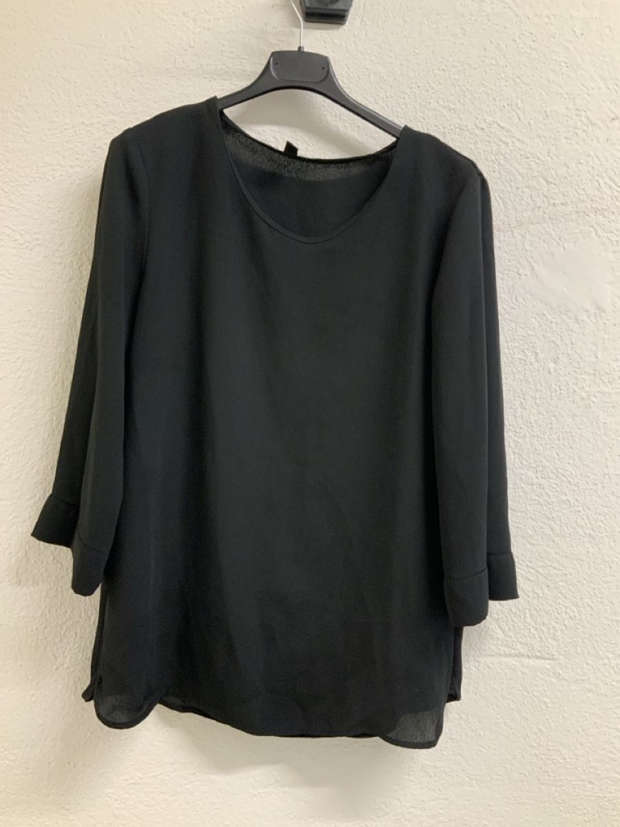 Blusen: Damen Bluse schwarz Grösse S neu – Gebraucht aus Wallisellen von AS.TZ.