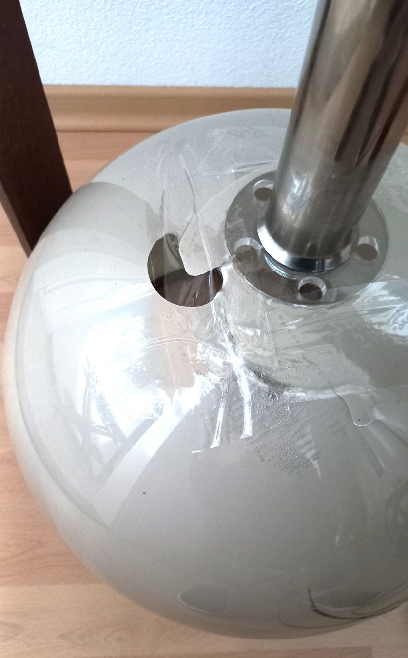 Temde Leuchten Lampen: Temde grosse Tischlampe/Stehlampe, kaputter Lampenschirm – Gebraucht aus Bévilard von Orscha 6