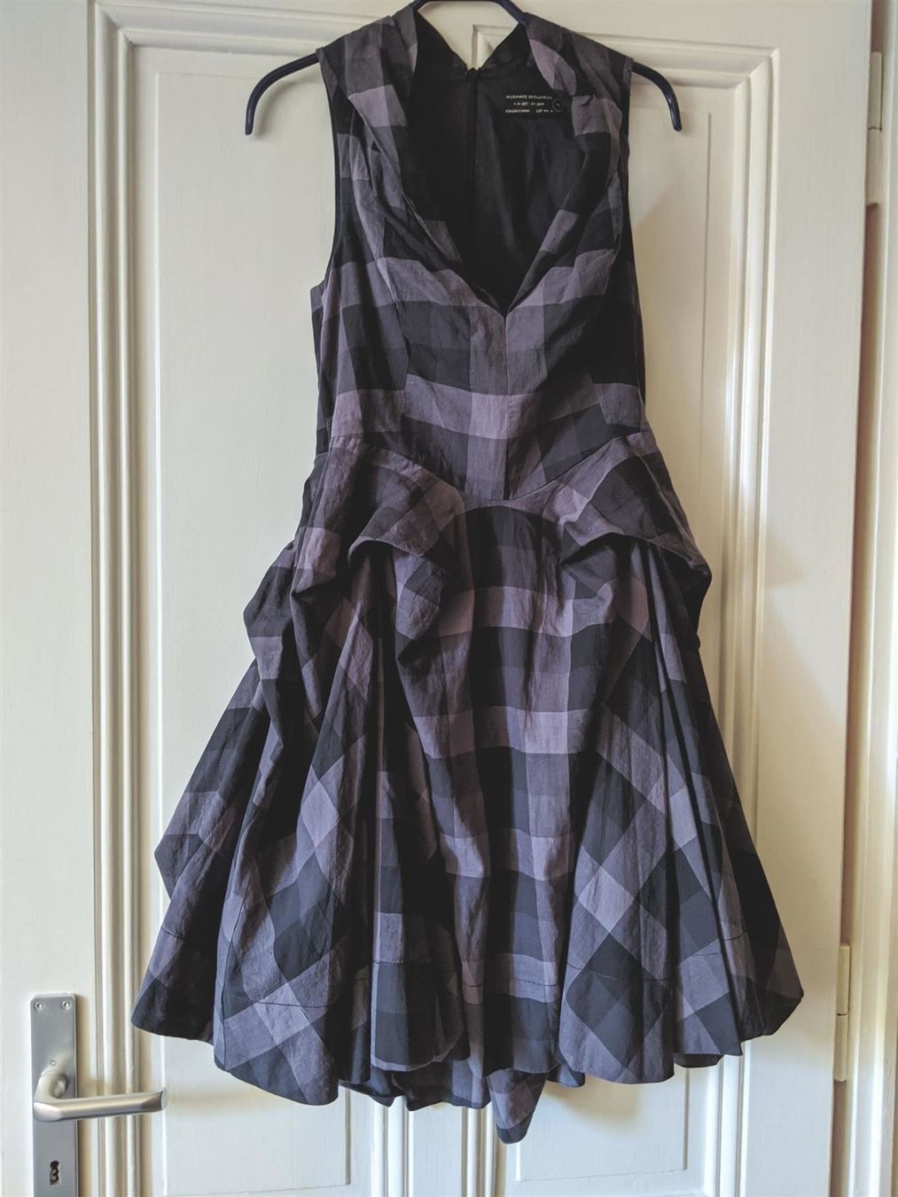 Allsaints Kleider: ALLSAINTS : Robe carrelée "crinoline" 36-38 – Neu (gemäss Beschreibung) aus Petit-Lancy von lilycerise 1