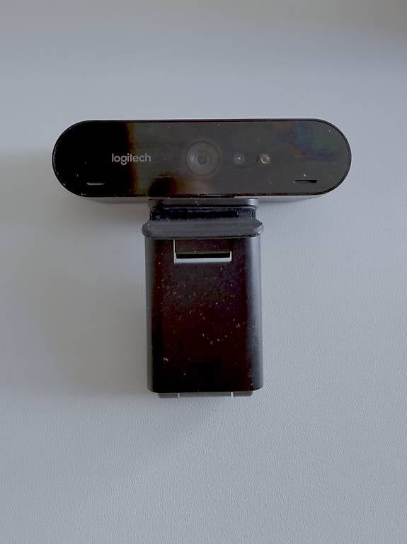 Logitech Webcams: Logitech Brio 4K Webcam mit 4K, HDR & Windows Hello – D'occasion à Adliswil par Dead.Leaves