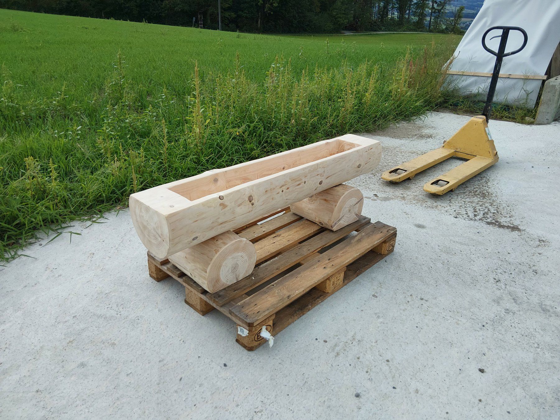Vasi per fiori: Blumentrog aus Tanne Rundholz – Nuovo (secondo la descrizione) da Affoltern am Albis venduto da ret_6x6z 1