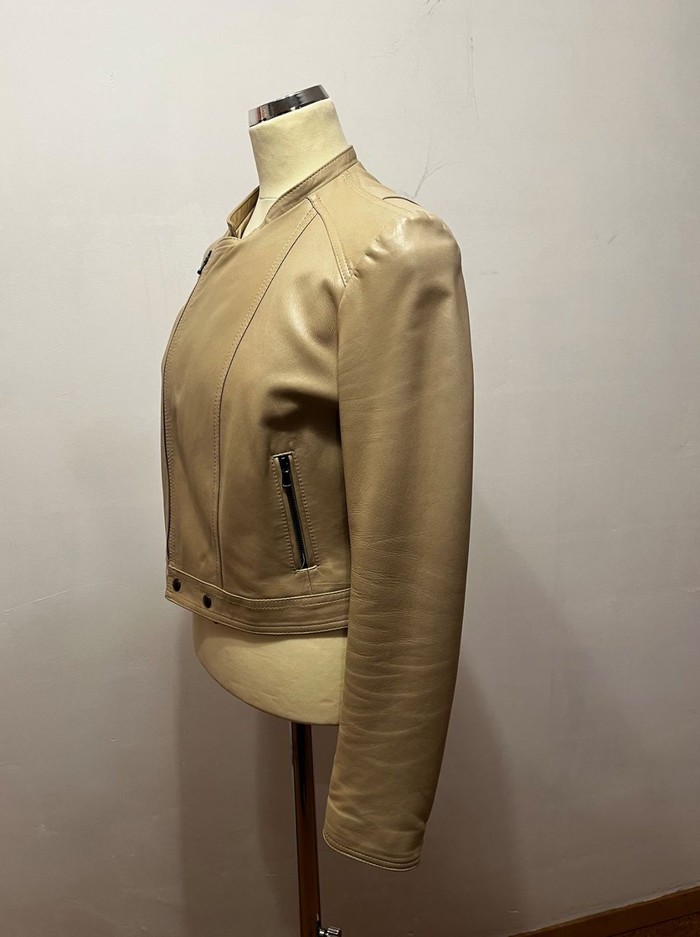 Giacche: Lederjacke Beige – Usato da Maienfeld venduto da 2nd-Hand-Parts 2