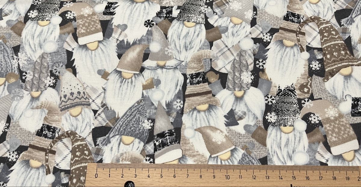 Tessuti: Patchworkstoff 2er Set mit Wichtel – Nuovo (secondo la descrizione) da Seuzach venduto da KreativmitStoff 2