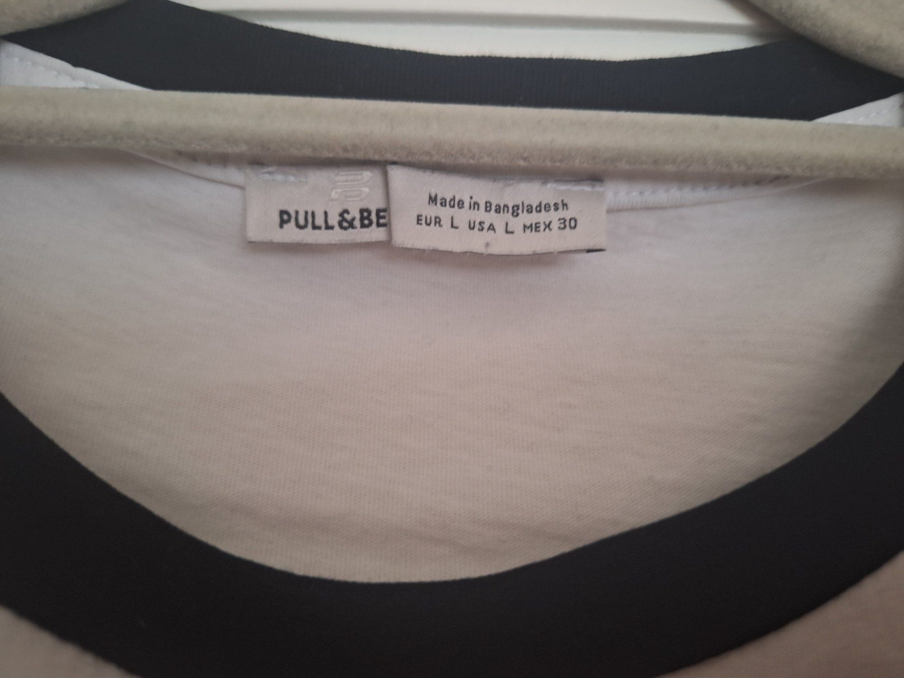 Pull&Bear T-shirt: T-shirt Pull&bear taille L – Usato da Lausanne venduto da anta-123 1