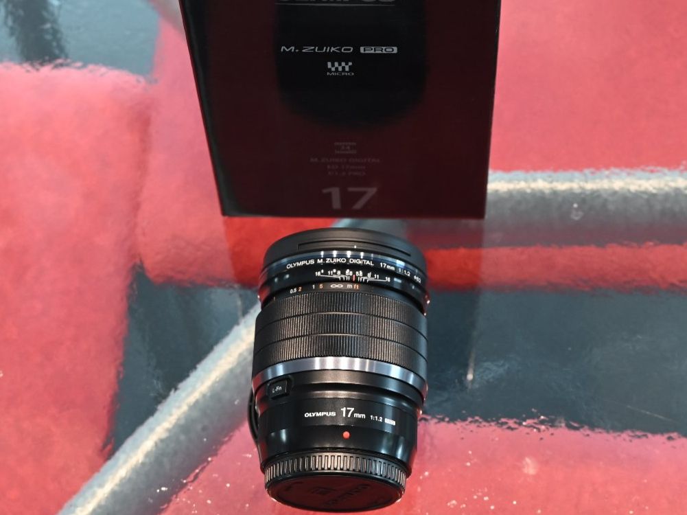 Olympus Obiettivi: Olympus ED 17mm f/1.2 PRO – Usato da Hägendorf venduto da monogutti
