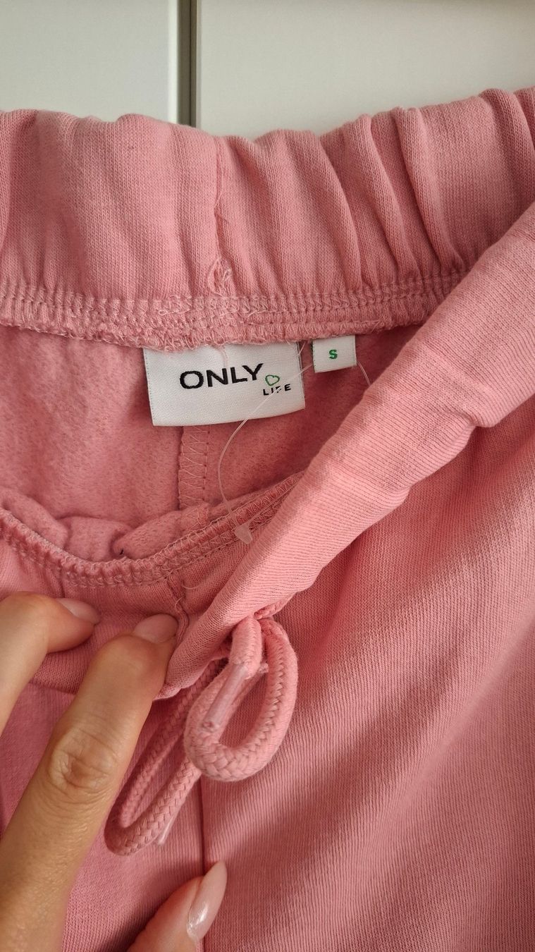 Only Pantaloni: ONLY PANT Jogginghose - Grösse S – Nuovo (secondo la descrizione) da Rickenbach b. Wil venduto da VeryLovelyThings 1