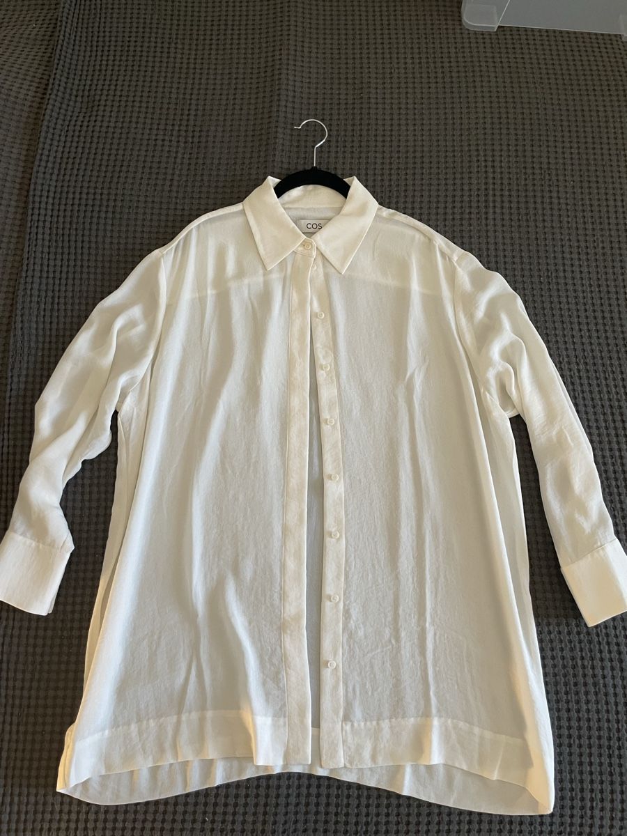 Cos Camicette: COS Bluse off white – Nuovo (secondo la descrizione) da Zürich venduto da cosmic_mariposa 1