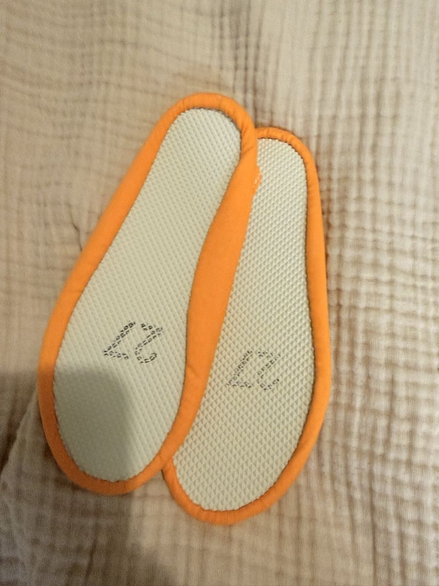 Scarpe per ragazzi: Turntäppeli Orange Gr.27 – Nuovo (secondo la descrizione) da kollbrunn venduto da veronic.h 1