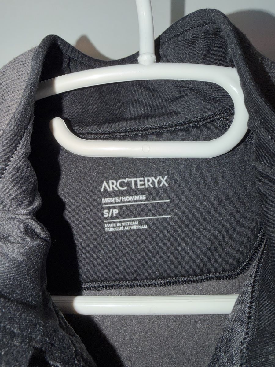 Arcteryx Giacche: Fleecejacke Arc'teryx Covert grau – Nuovo (secondo la descrizione) da Wetzikon ZH venduto da Alioc66 3