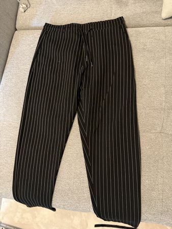 Pantalon rayé noir et blanc, taille 38, comme neuf!