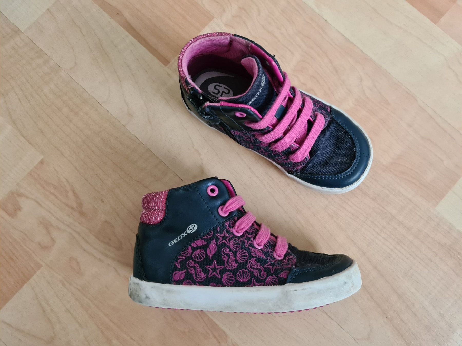 Geox Scarpe per ragazze: Tolle Geox Schuhe Gr. 25 – Usato da Widnau venduto da KleineHonigblume