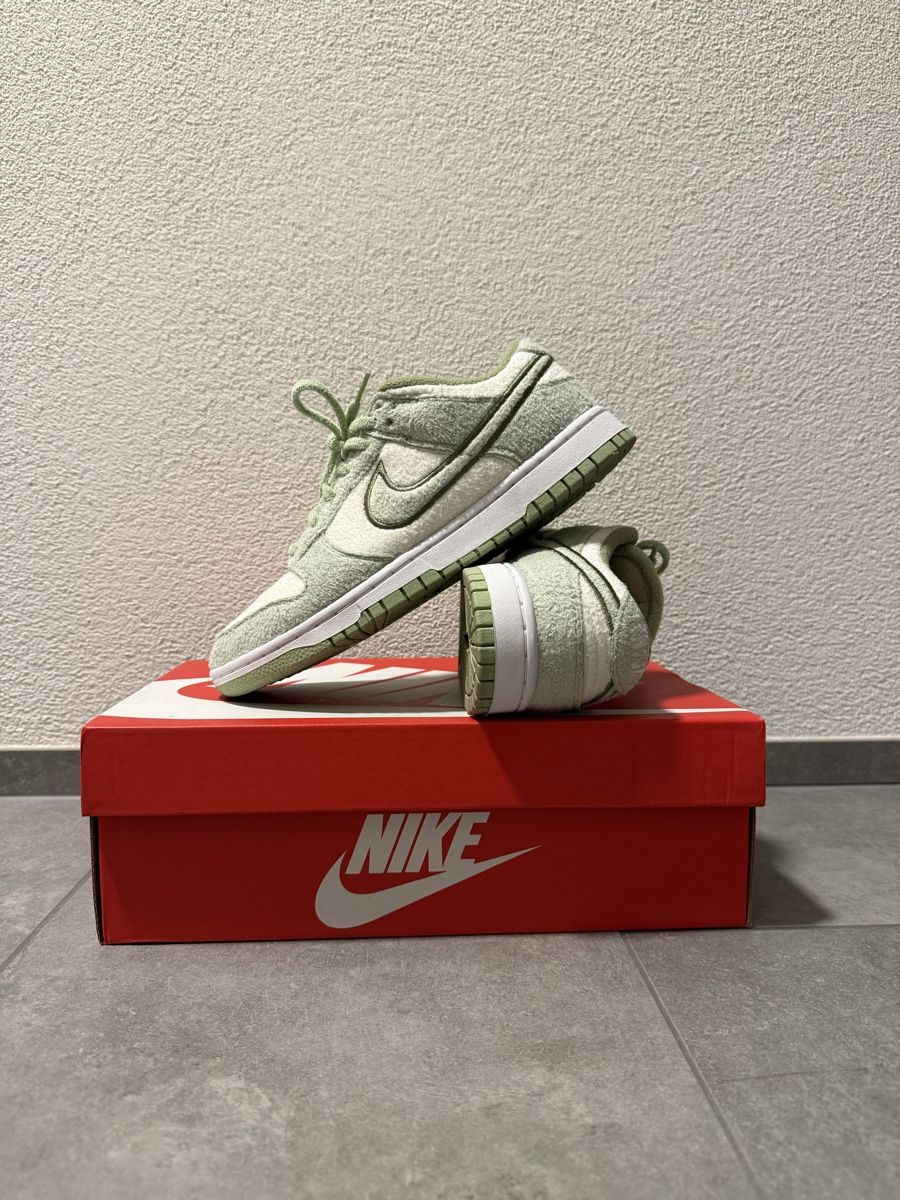 Nike Herrenschuhe: Nike Dunk Low SE CC, Honeydew Teddy, Gr. 40 – Neu (gemäss Beschreibung) aus Sarmenstorf von Ravengod99
