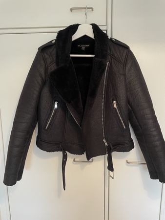 ZARA (trf) gefütterte Winterjacke, Grösse M