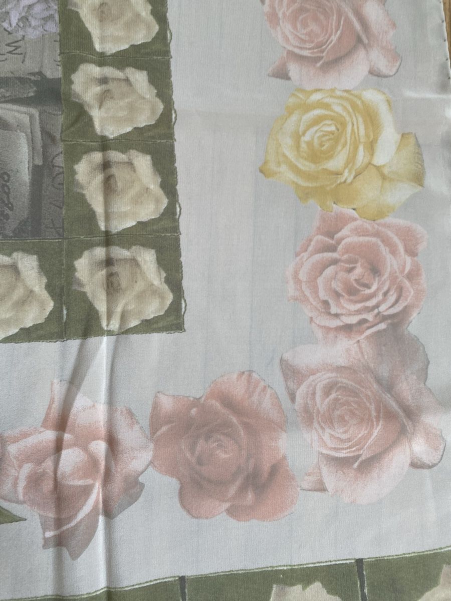 Foulard & Sciarpe: Seiden Schal 🌸 – Usato da Opfikon venduto da Luis144 1