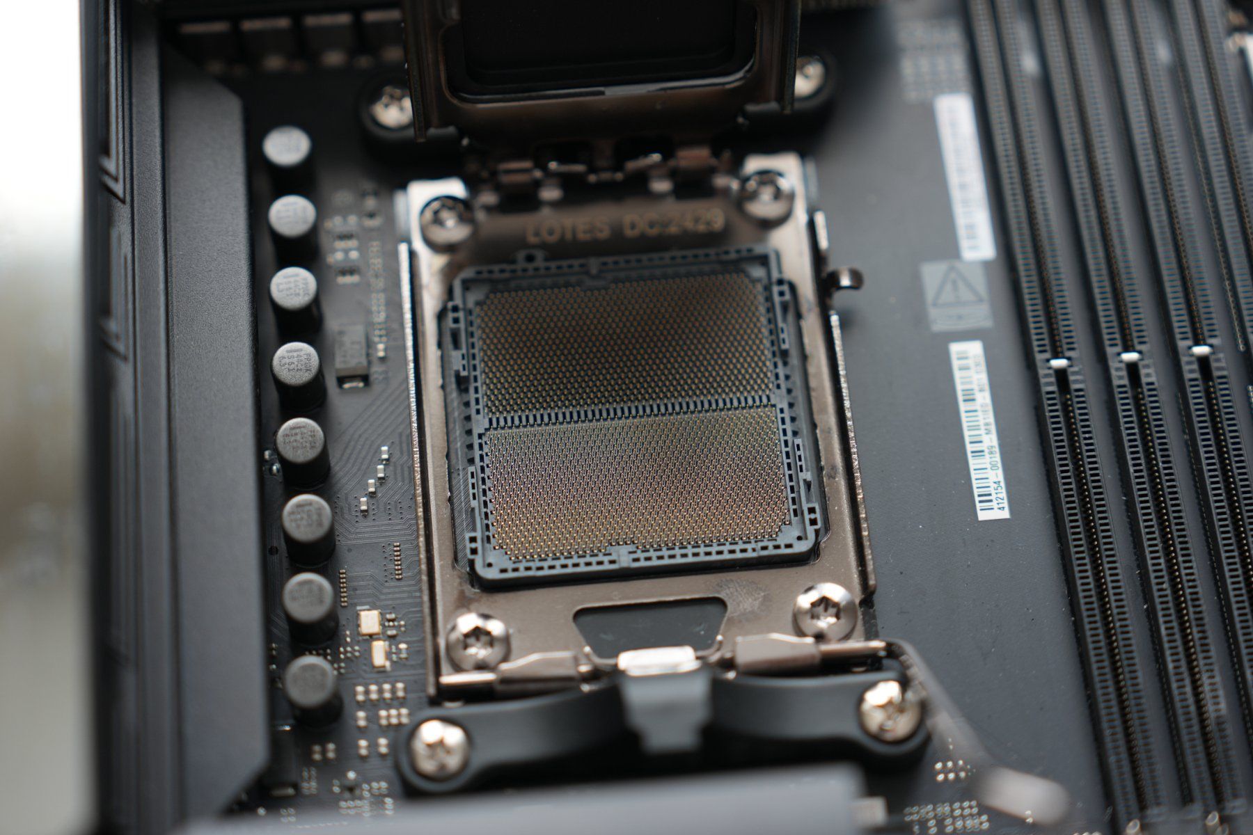 Asus Schede madri: Asus ROG Crosshair X870E Hero – Usato da Worb venduto da ane_w6sm 5